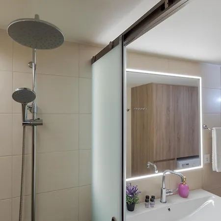 Zoelgrek Luxury *